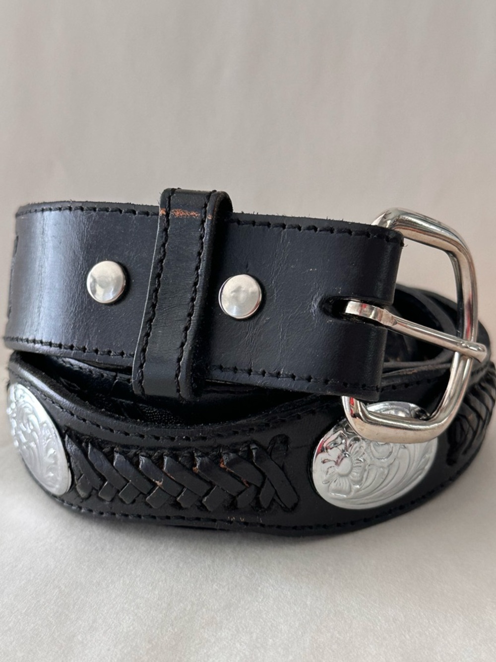Palacios BLACK LEATHER CONCHO BELT 34